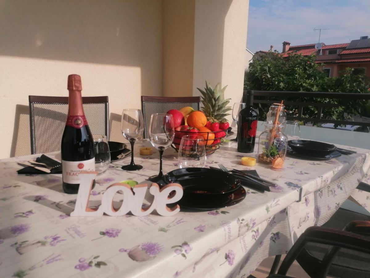 Apartmani Kiko Porec Exterior photo